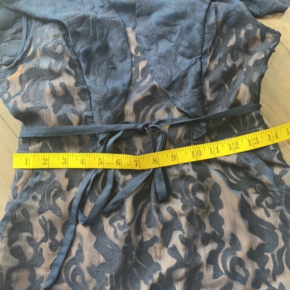 5 for $25 Moulinette soeurs blue flutter sleeve scroll lace dress - Picture 11 of 13